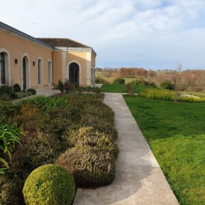 Vue sur le bâtiment de Au Galop.