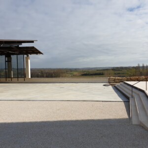 Vue de la terrasse du château Valandraud.