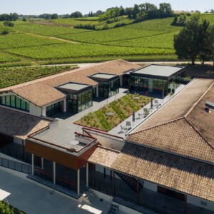 Vue du ciel du château Fleur cardinale.