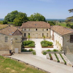 Vue du ciel du château Franc Mayne.