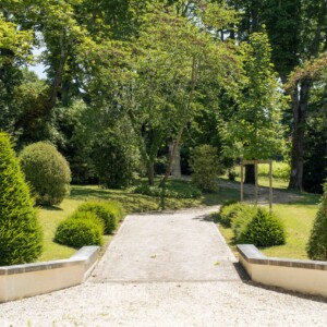 Allée arborée de Picoron.
